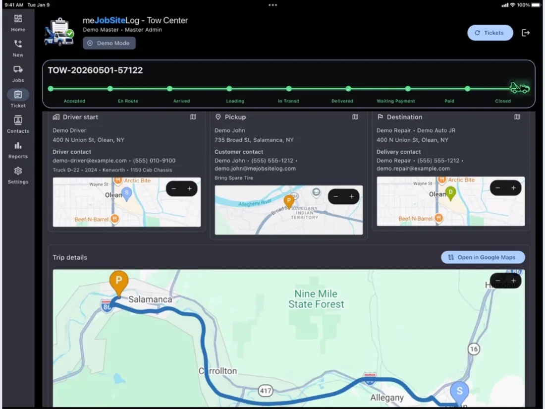 TowTruckCenter demo ticket with driver, pickup and destination maps and a progress timeline